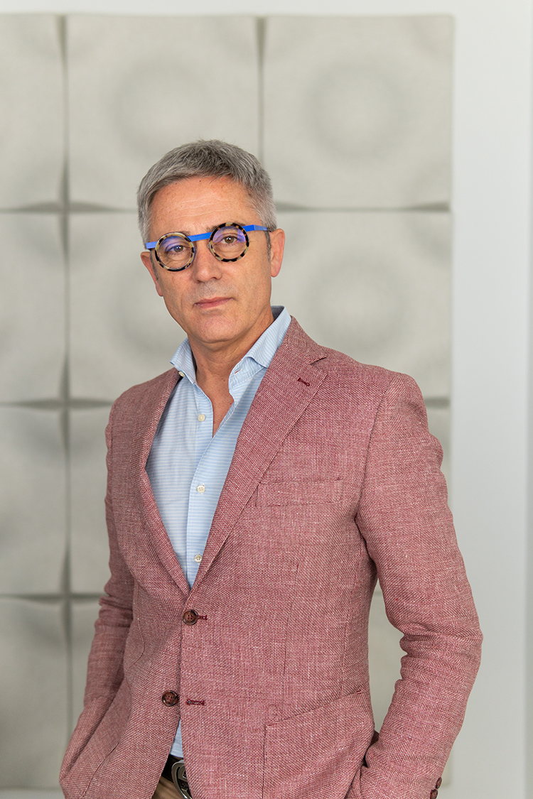CEO_PHOTO