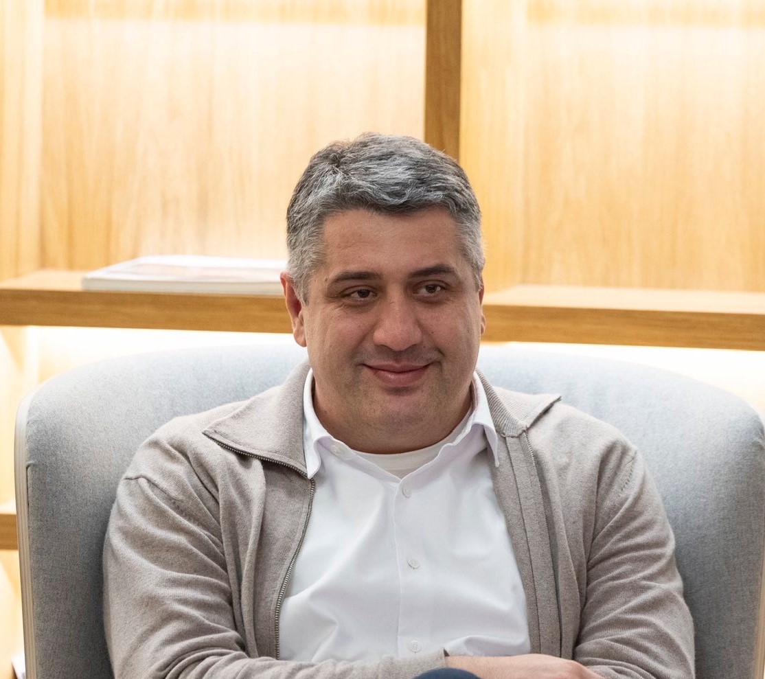 CEO_PHOTO