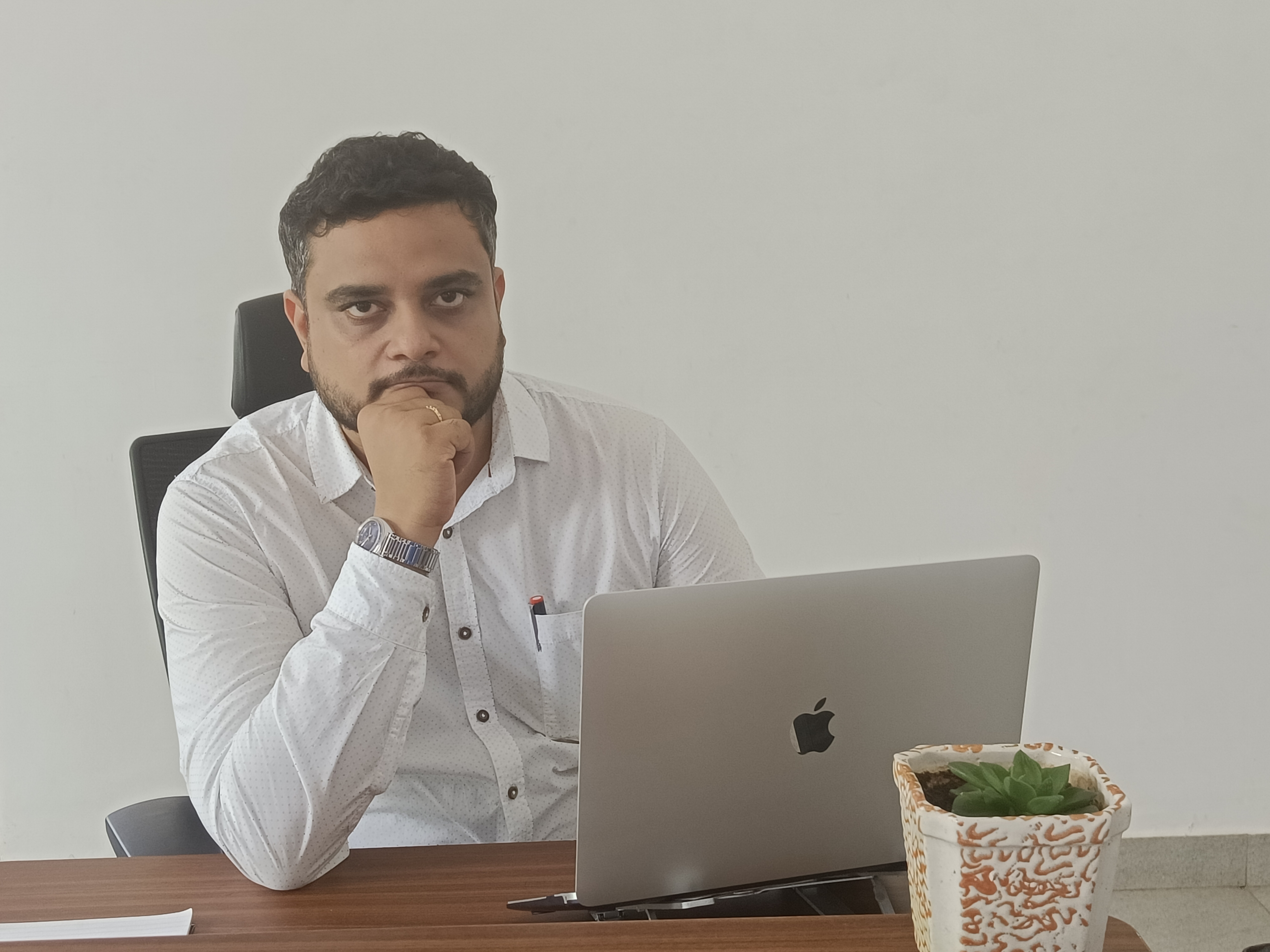 CEO_PHOTO