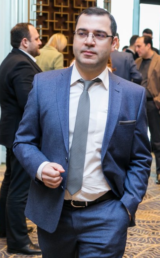 CEO_PHOTO
