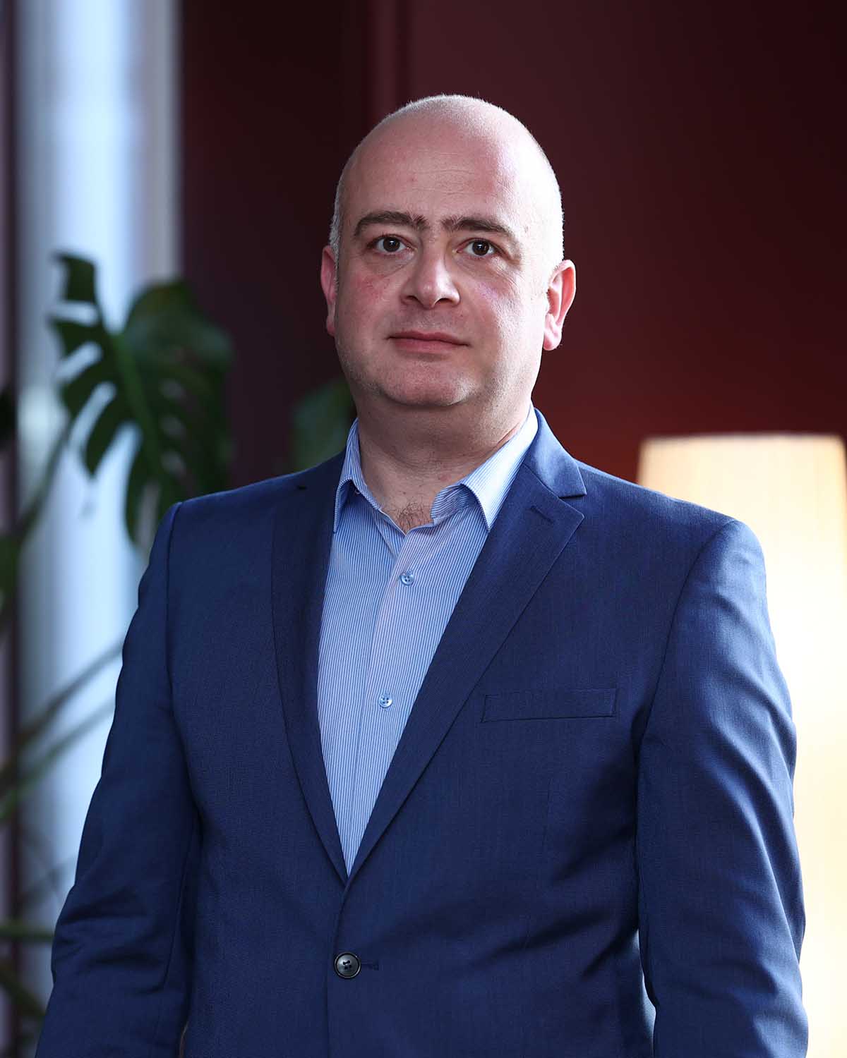 CEO_PHOTO